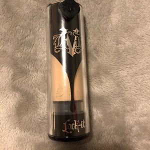 Kat Von D lock it foundation